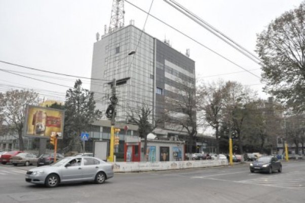Romtelecom evacuează poştaşii din sediul central, pentru a face loc unei noi clinici medicale